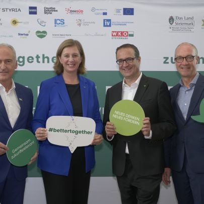 Heinz Mayer (Geschäftsführer JR), Barbara Eibinger-Miedl (Wirtschafts- und Wissenschaftslandesrätin Steiermark), Christoph Ludwig (Geschäftsführer SFG), Jo De Boeck (Vice President IMEC)